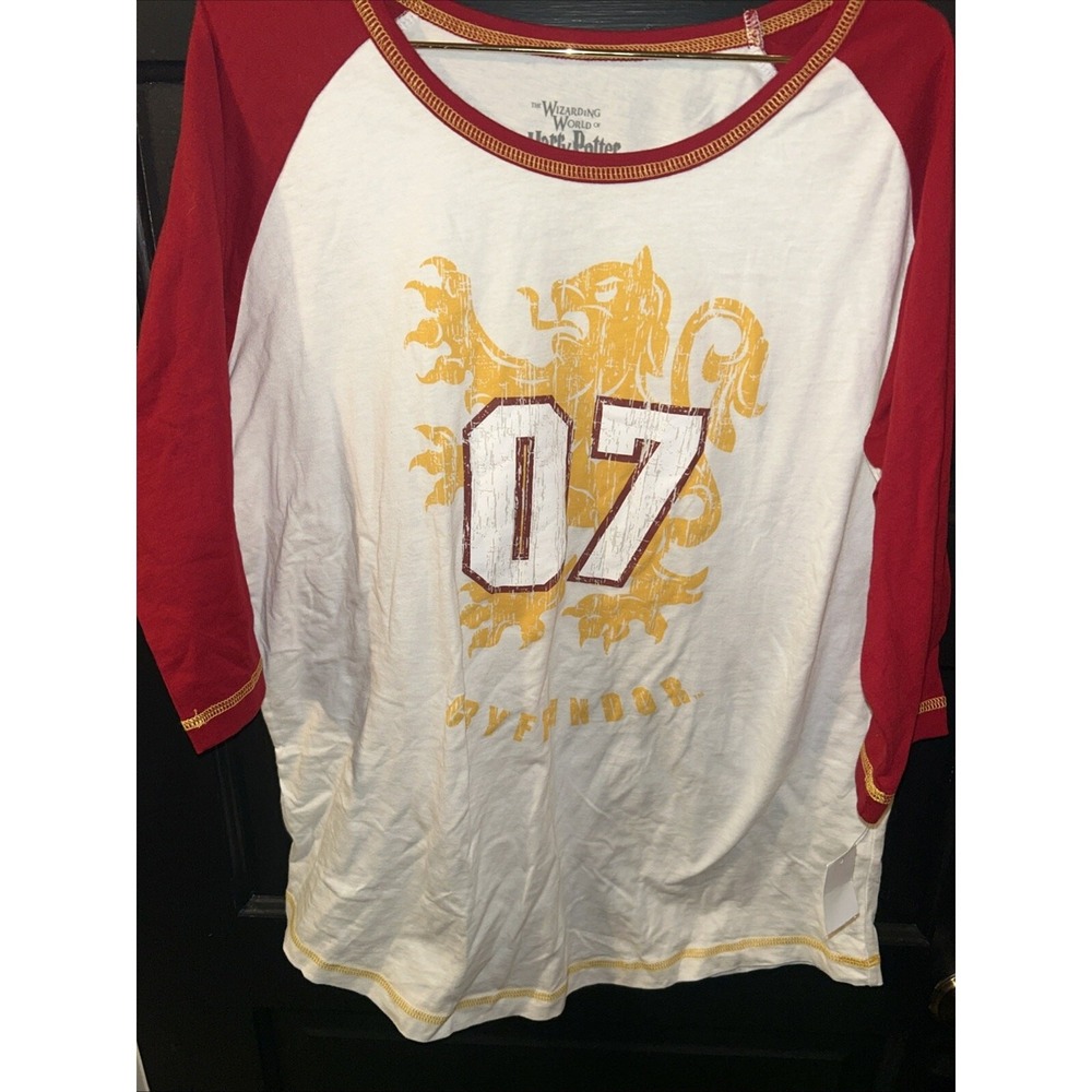 NWT Wizarding World of Harry Potter Gryffindor T-Shirt Women's Size XL Universal